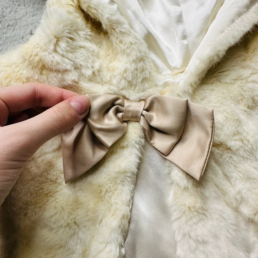Monsoon Faux Fur Cape Girls 10-13 Satin Bow Tie Hooded Ivory Classic Quality